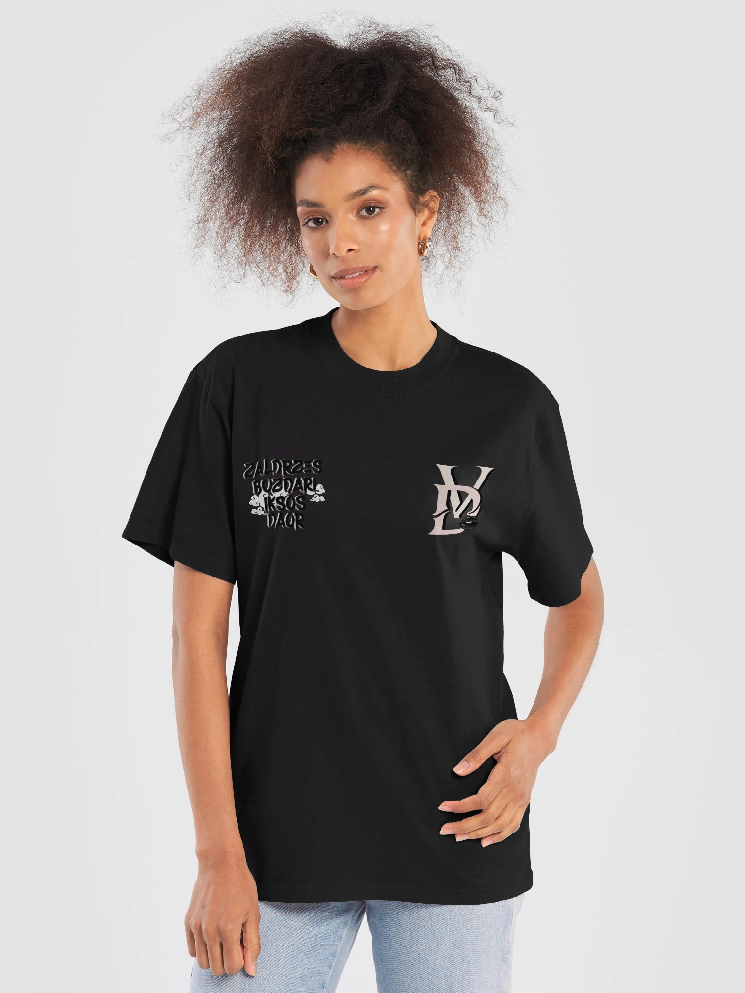 QUEEN LOVE OVERSIZED TEE product image (17)