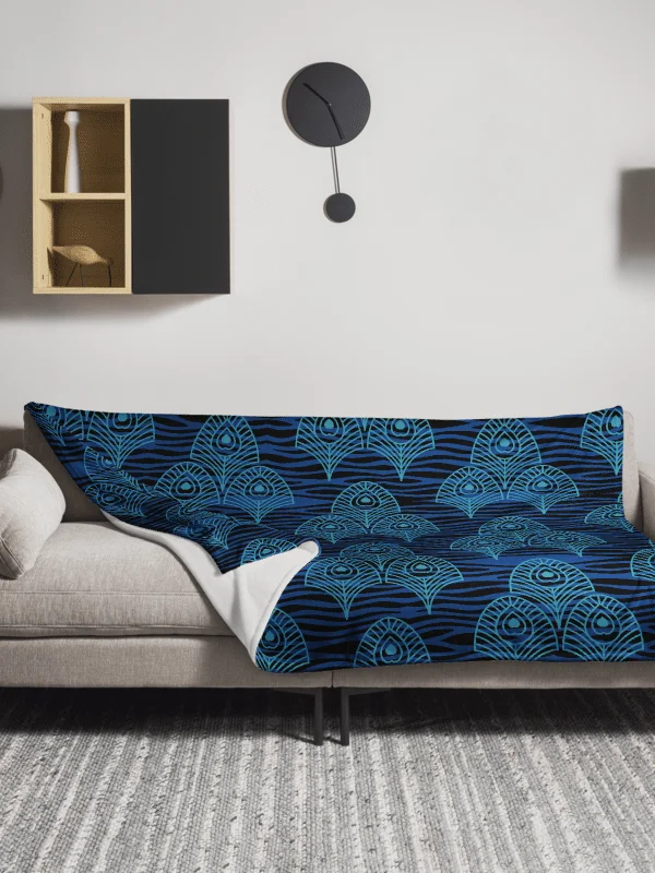 Blue Peacock Feathers Paradise Throw Blanket product image (3)