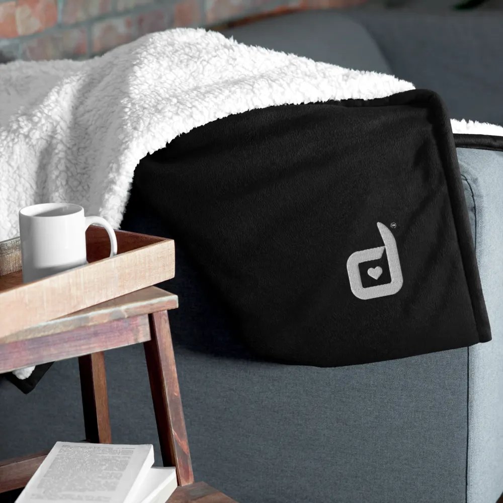 DramaLlama Blanket product image (10)