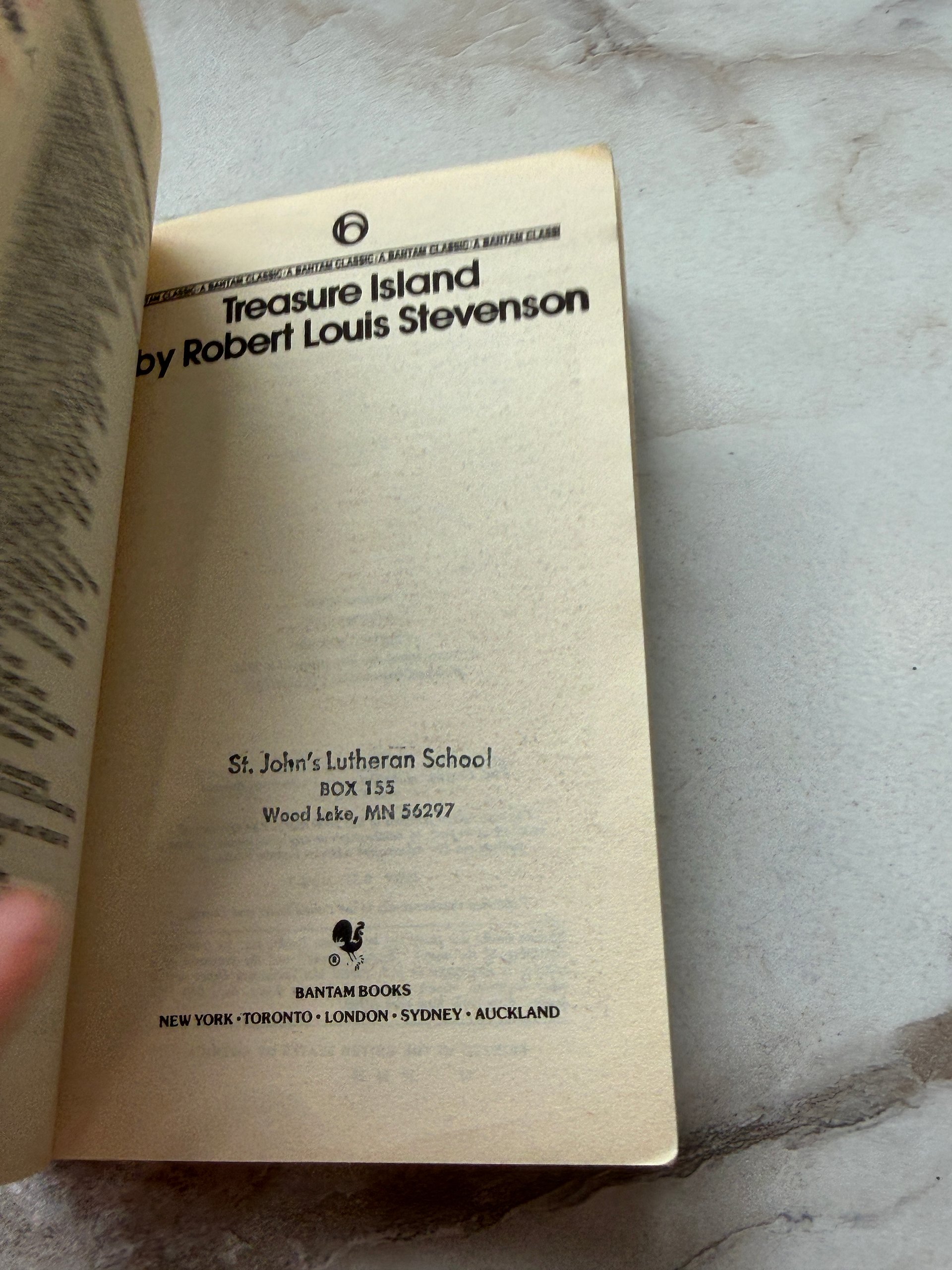 1982 | Treasure Island | Robert Louis Stevenson | Bantam Classic Paperback product image (3)