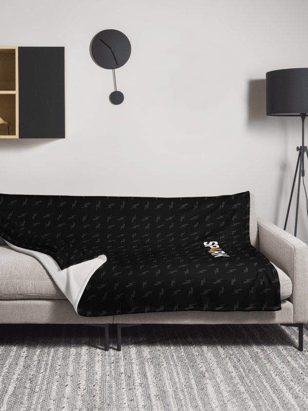 The Spark Blanket (153 × 203 cm) product image (3)