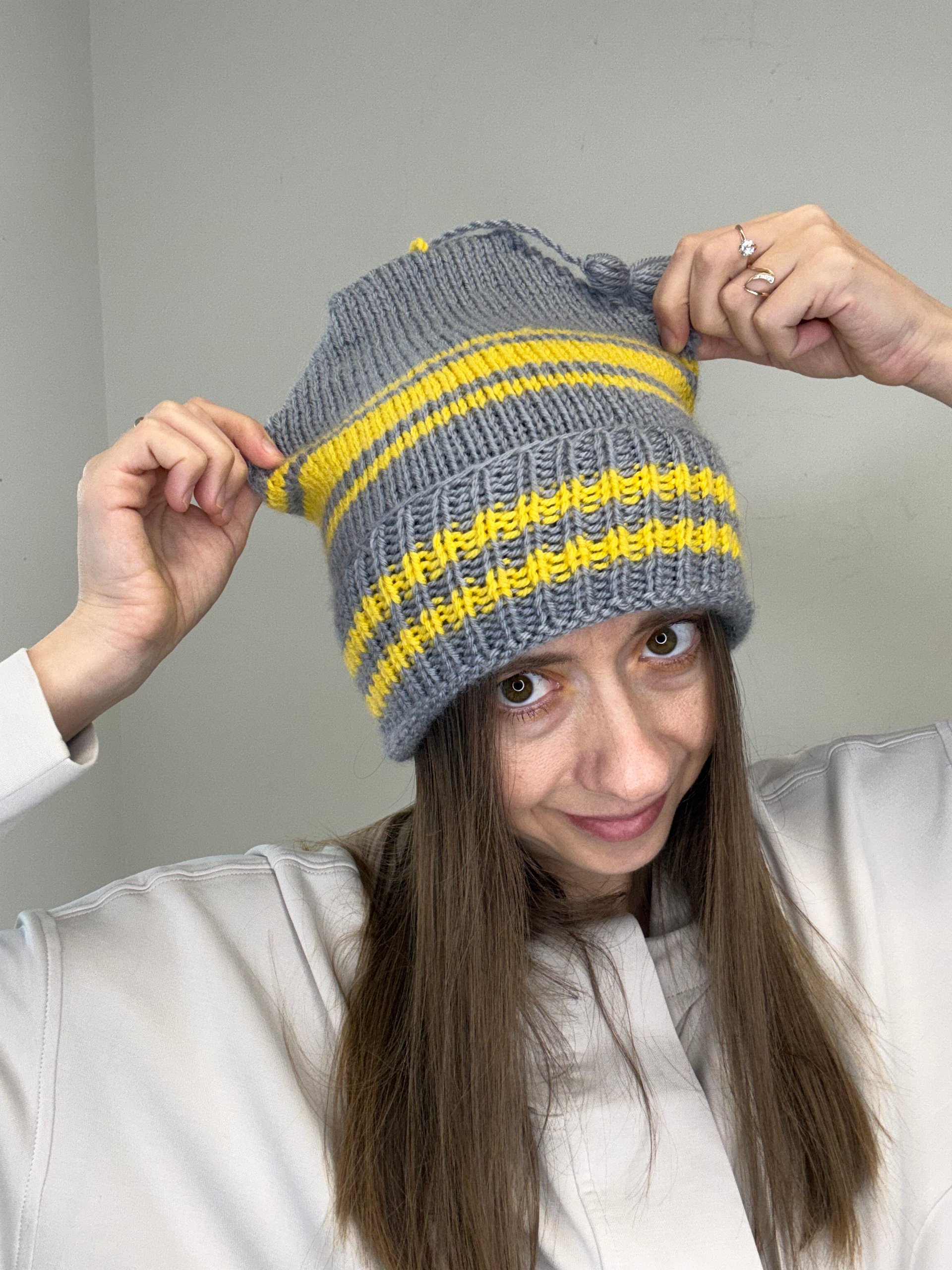 Golden Striped Knit Beanie Pattern product image (4)