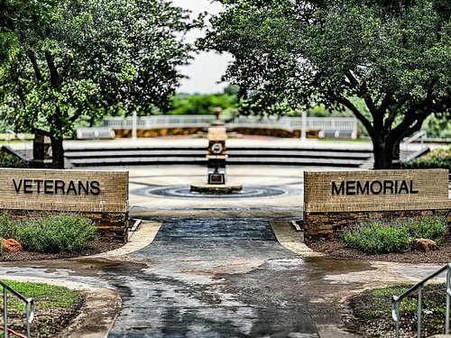 To those who serve, and never forget those who used to