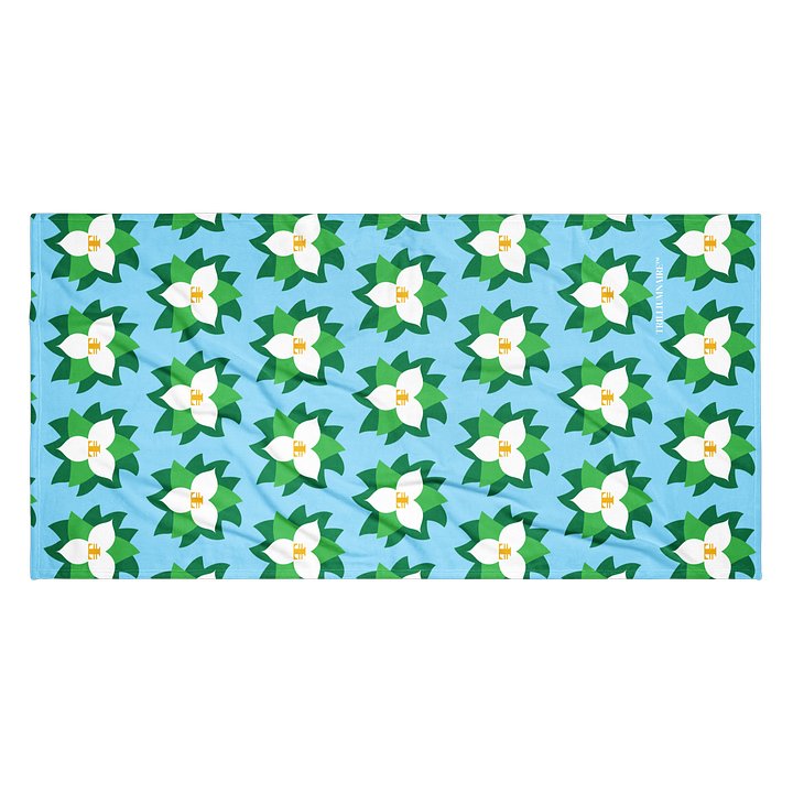 Trilliumnaire™ Full-Flower Beach Towel product image (2)
