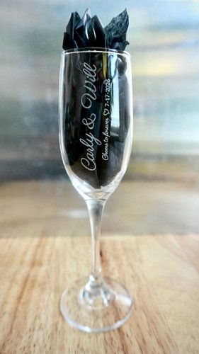 🥂Getting fancy with some engraved Champagne flutes

Wedding bells are in the air this time of year and I’ve been helping a fe...