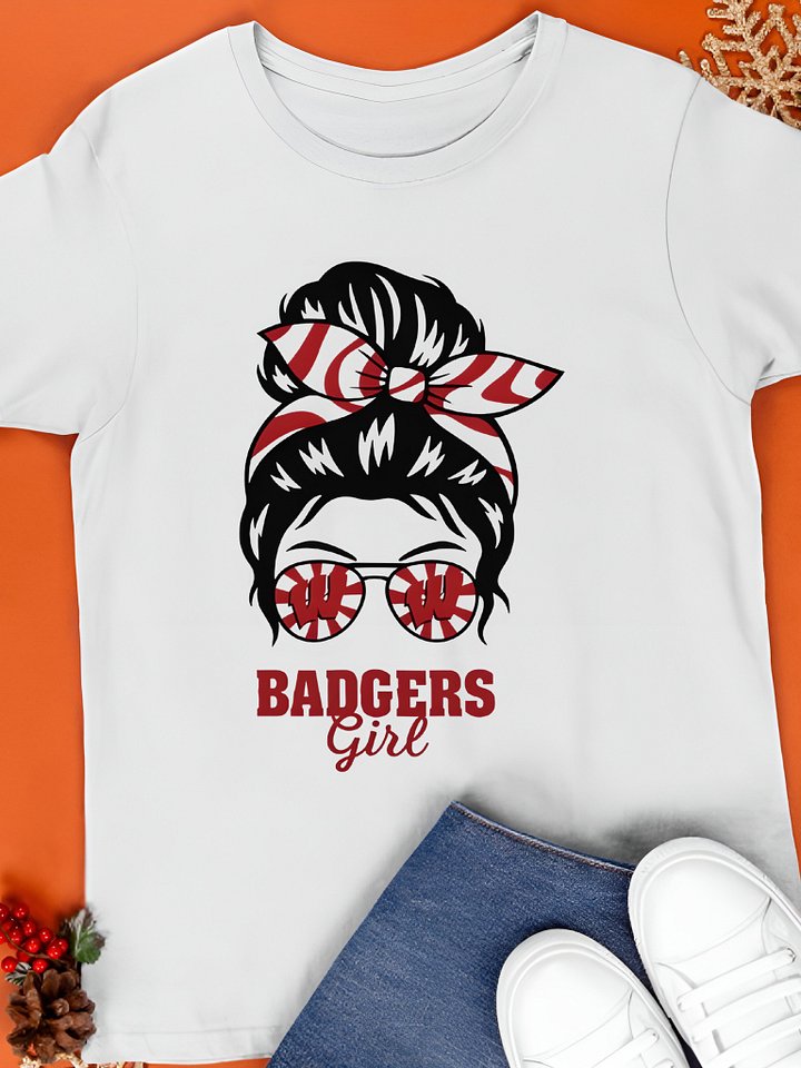 Wisconsin Badgers Girl Messy Bun Glasses shirt product image (1)