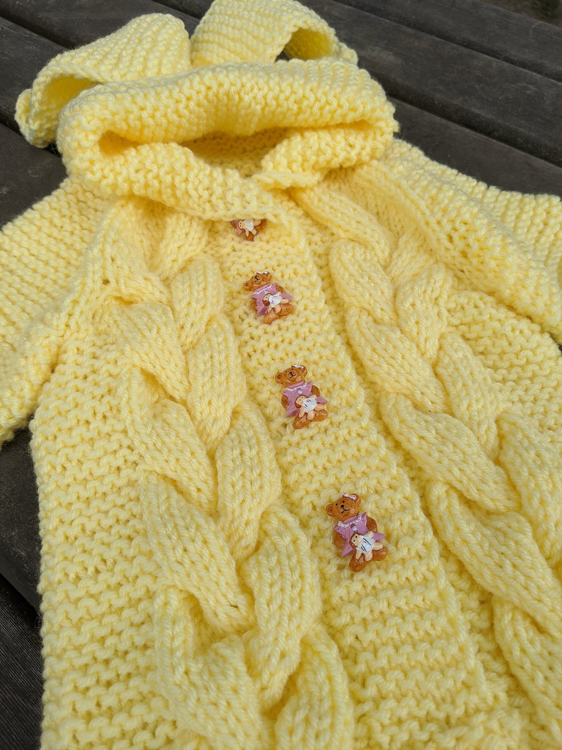 Cable Knit Baby Romper Knitting Pattern: Bunny Style Overall product image (6)