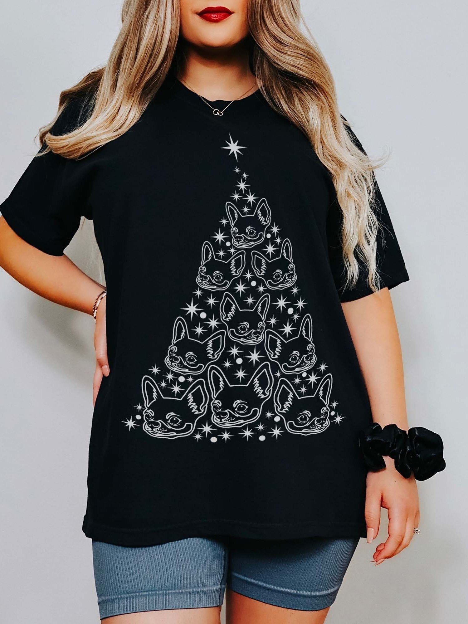 Chihuahua Christmas Tree T-Shirt product image (1)