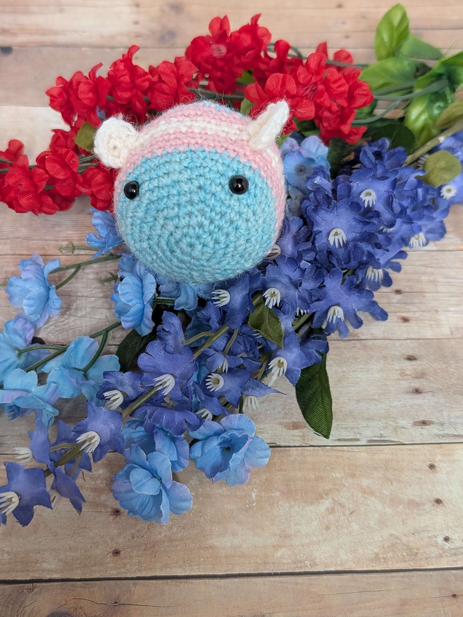 [PRE-ORDER] Transgender Pride Bee Plush product image (1)