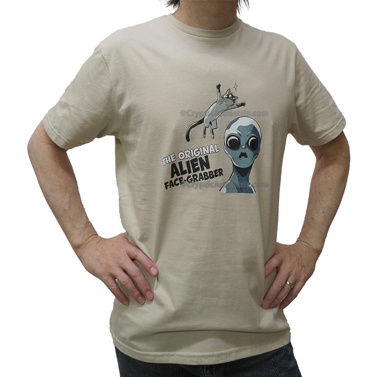 Alien Face Grabber - Unisex T-Shirt product image (1)