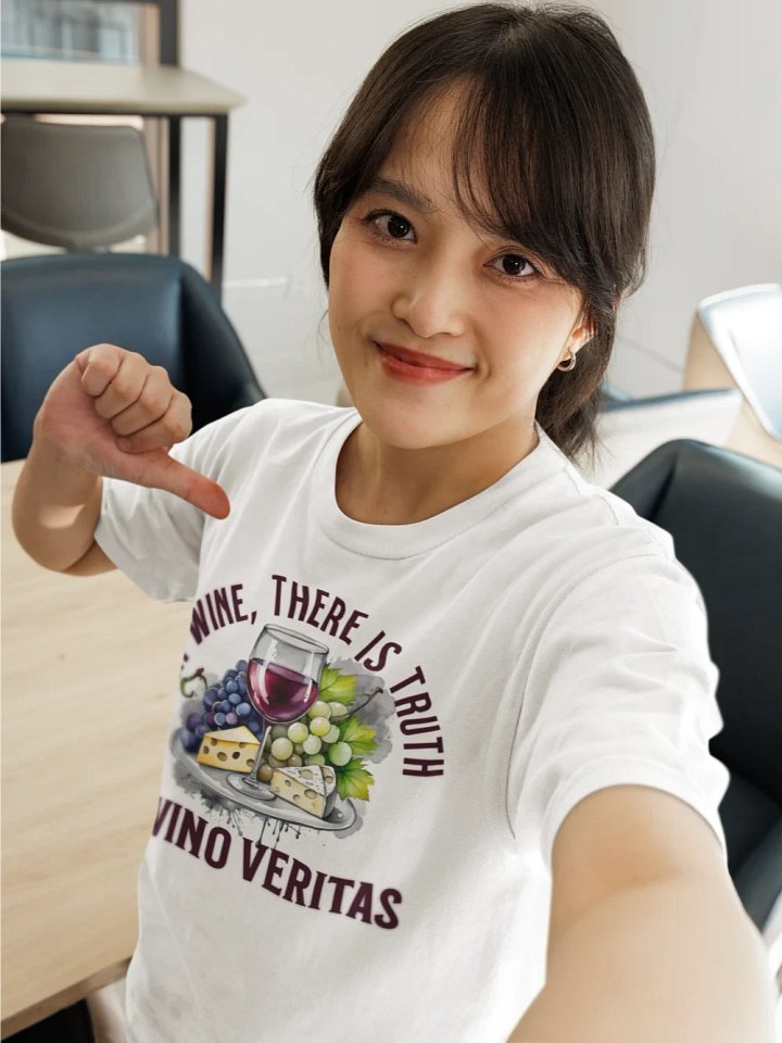 In Vino Veritas TSHIRT product image (2)