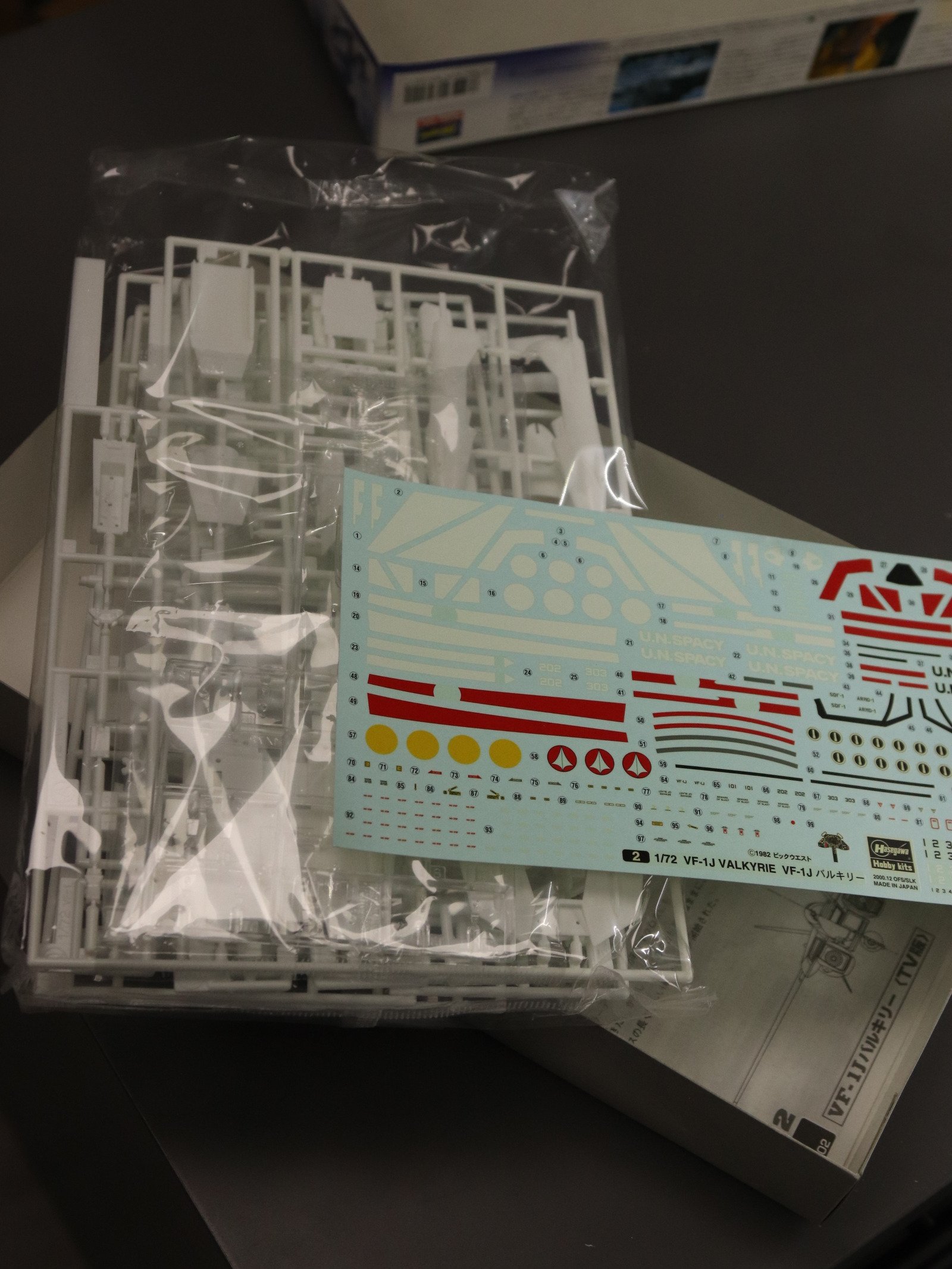 Hasagawa Valkyrie VF-1J 1/72 product image (2)