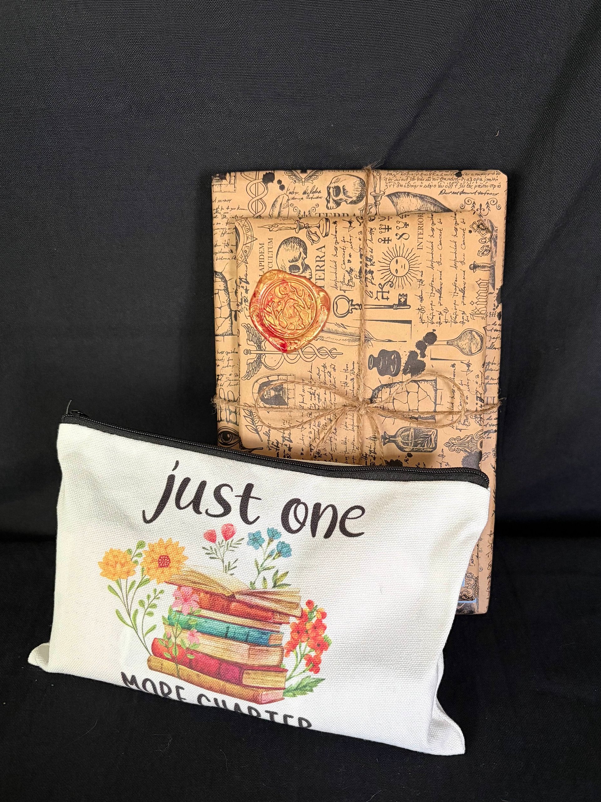 Blind Date with a Book product image (1)