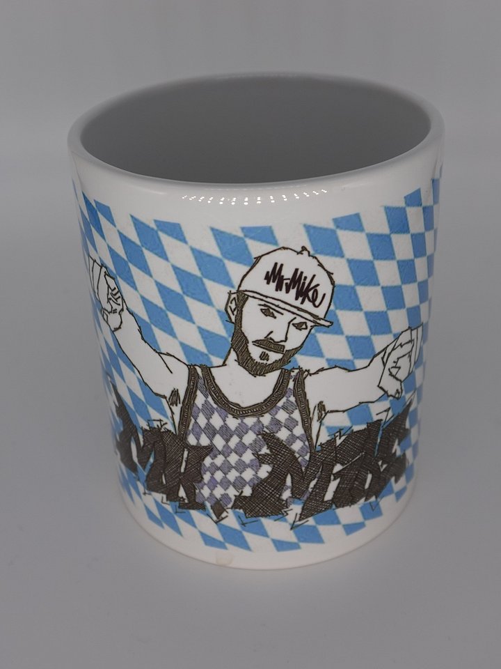 MrMike Bavarian Baller Tasse product image (1)