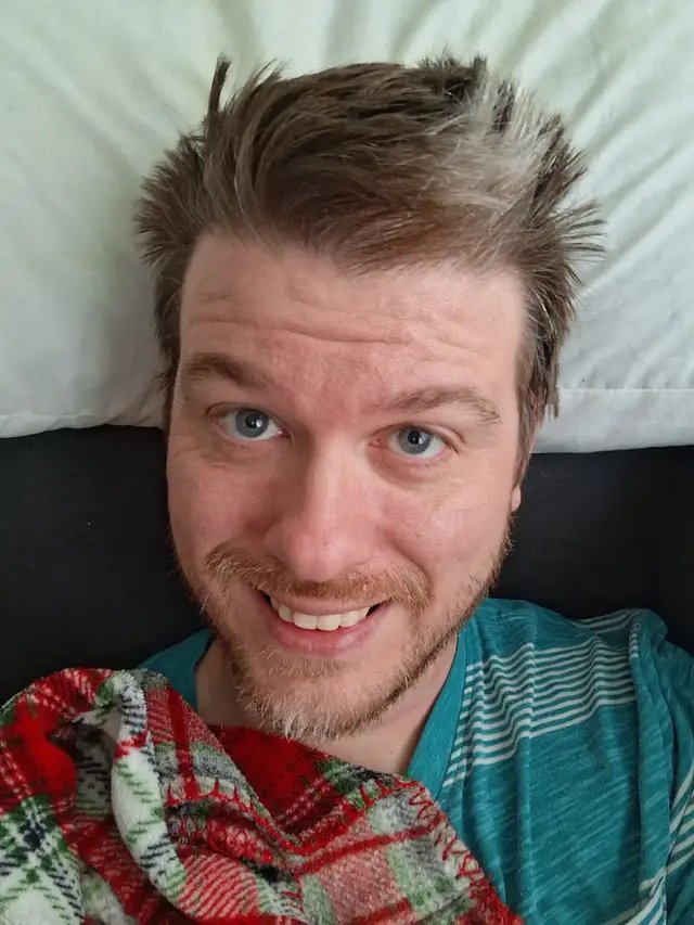 Last day of vacation 😢  If you need me, I will be relaxing at home.  #bittersweet #vacation #lazysundays #selfie 