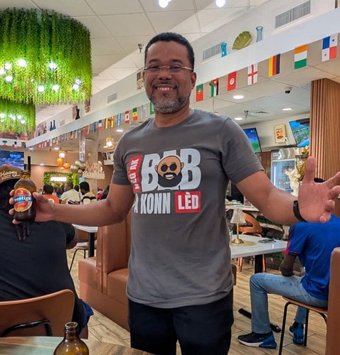Happy Client 

www.teeshak.com

#TeeShak #WearYourRoots #Haiti #Orlando #Alaso