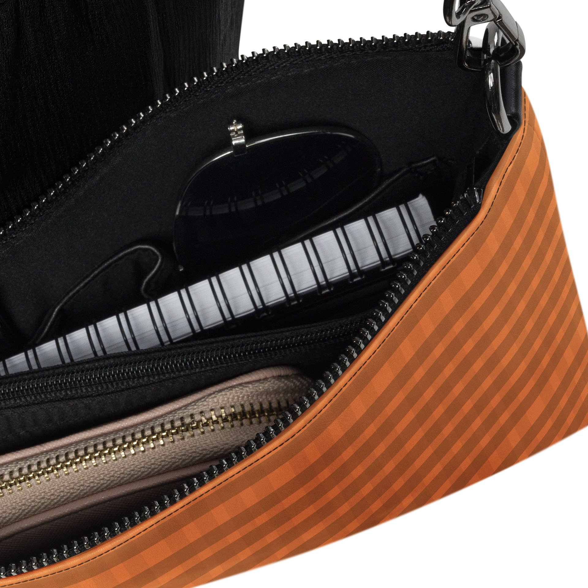 Cheeky Chipmunk - Crossbody Bag product image (6)