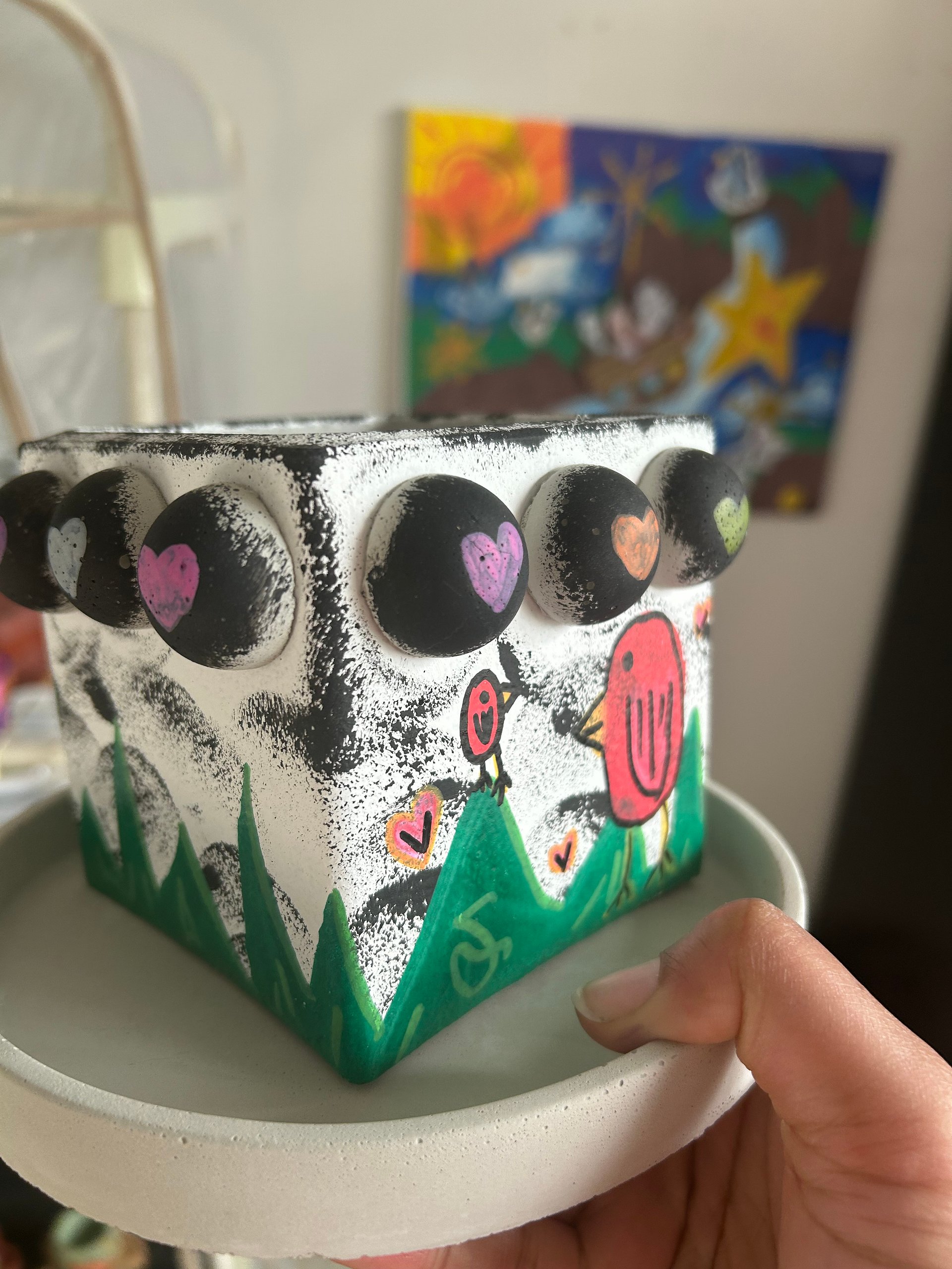 The Wood Bird family 1-1 original painted cement plant pot and tray product image (2)