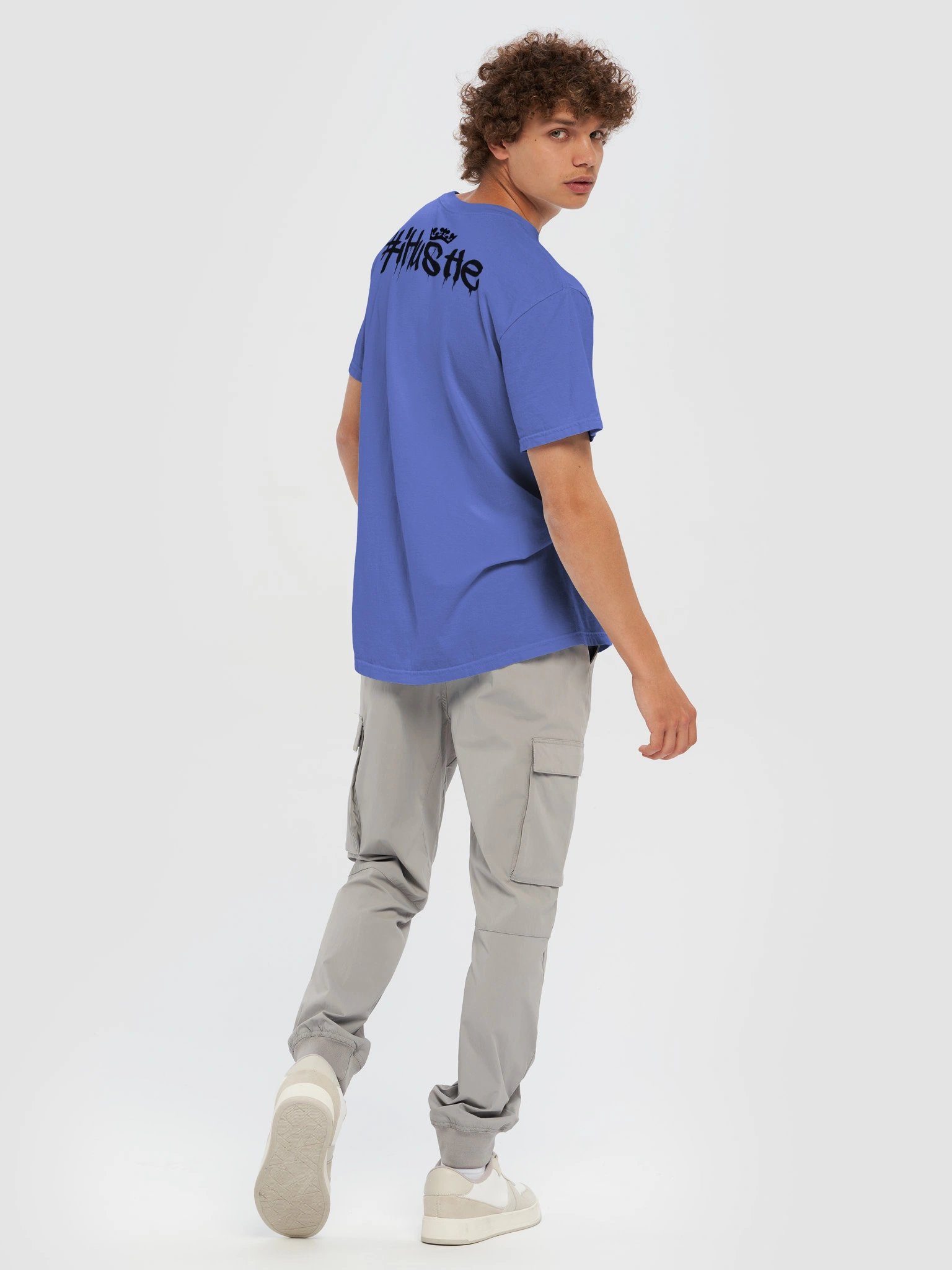 Kitty Money iHustle Graphic Tee product image (40)