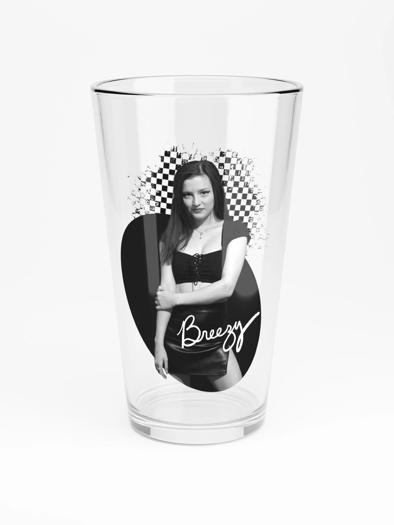 Breezy B&W Pint-Glass! product image (3)