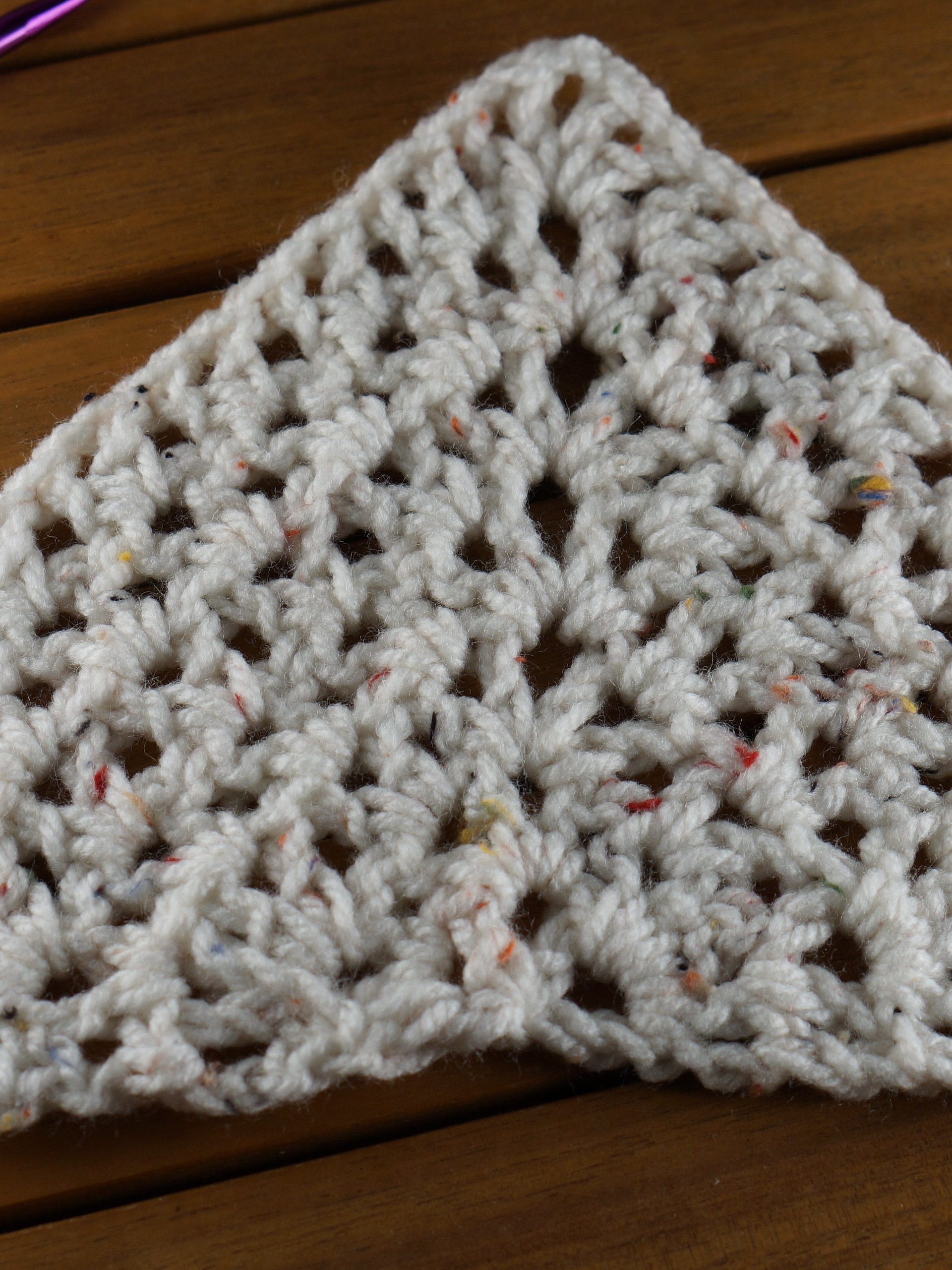 V stitch granny triangle crochet pattern product image (2)