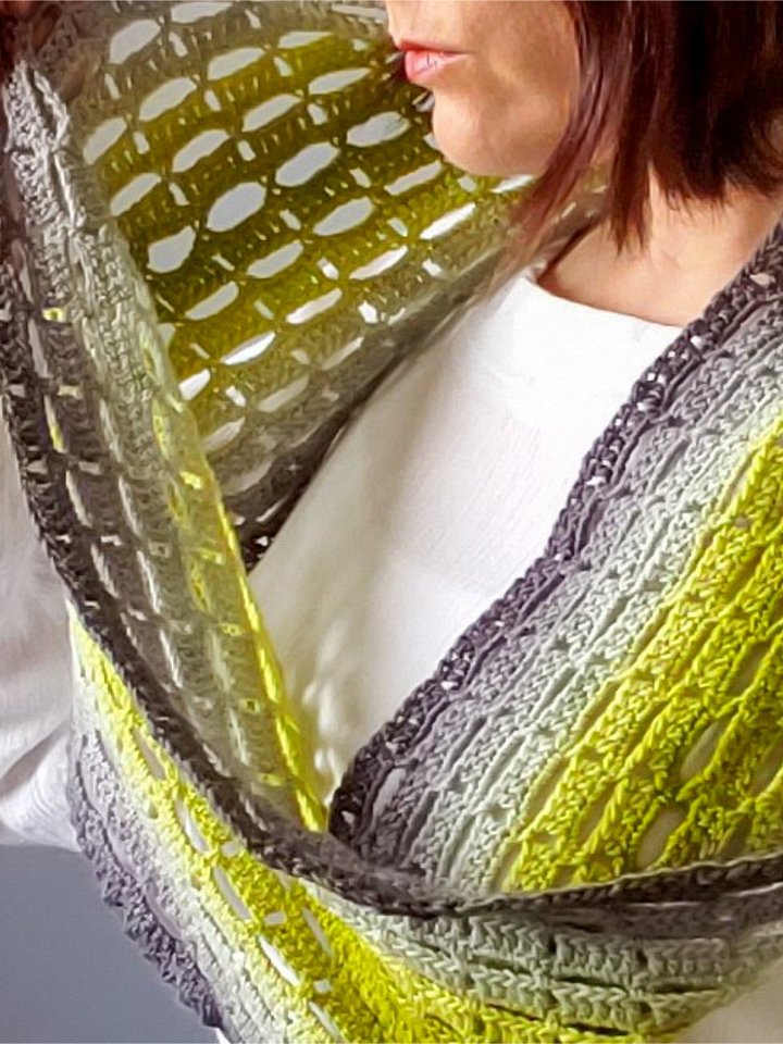 Ribbon Lace Cowl Crochet Pattern product image (1)