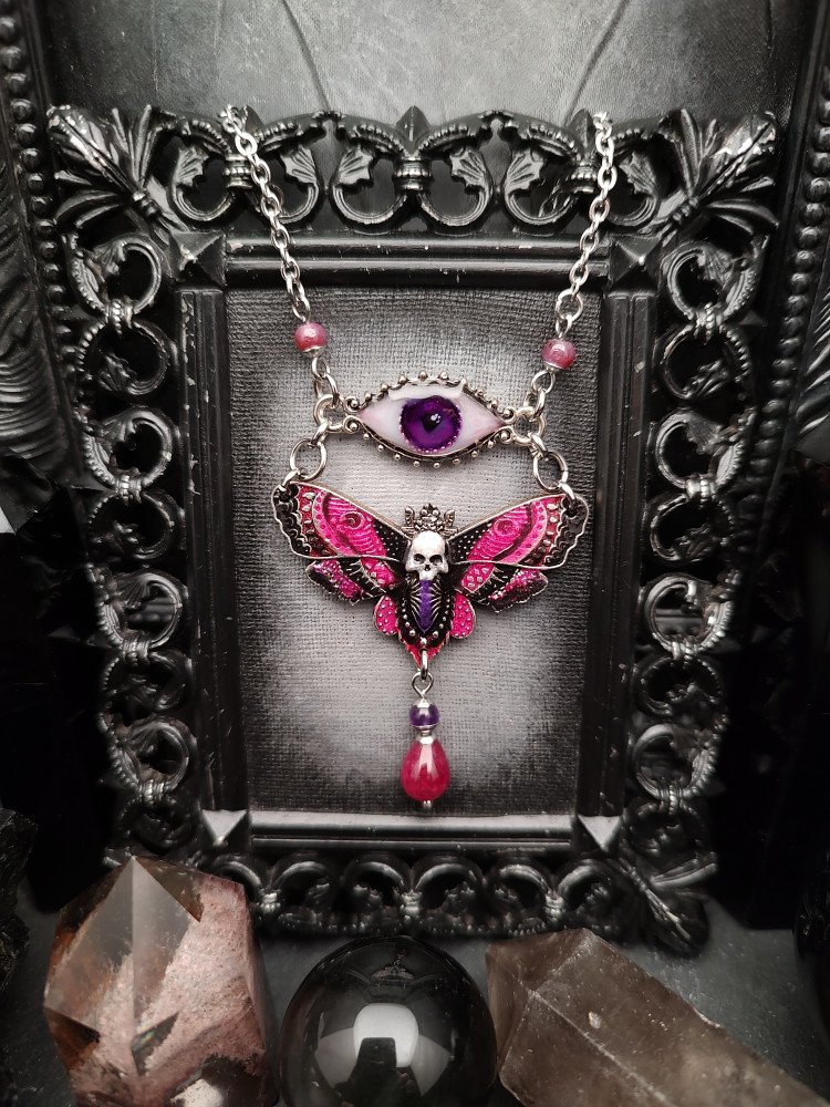 Familiars - Fuchsia Flare Moth product image (1)
