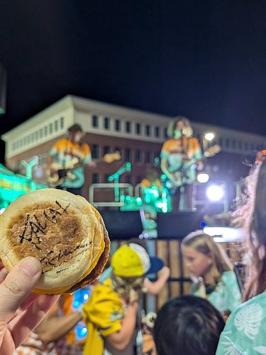 When you get the signed breakfast sandwich thrown from the @sittingonsaturnband after the Banana Ball game between the @locob...