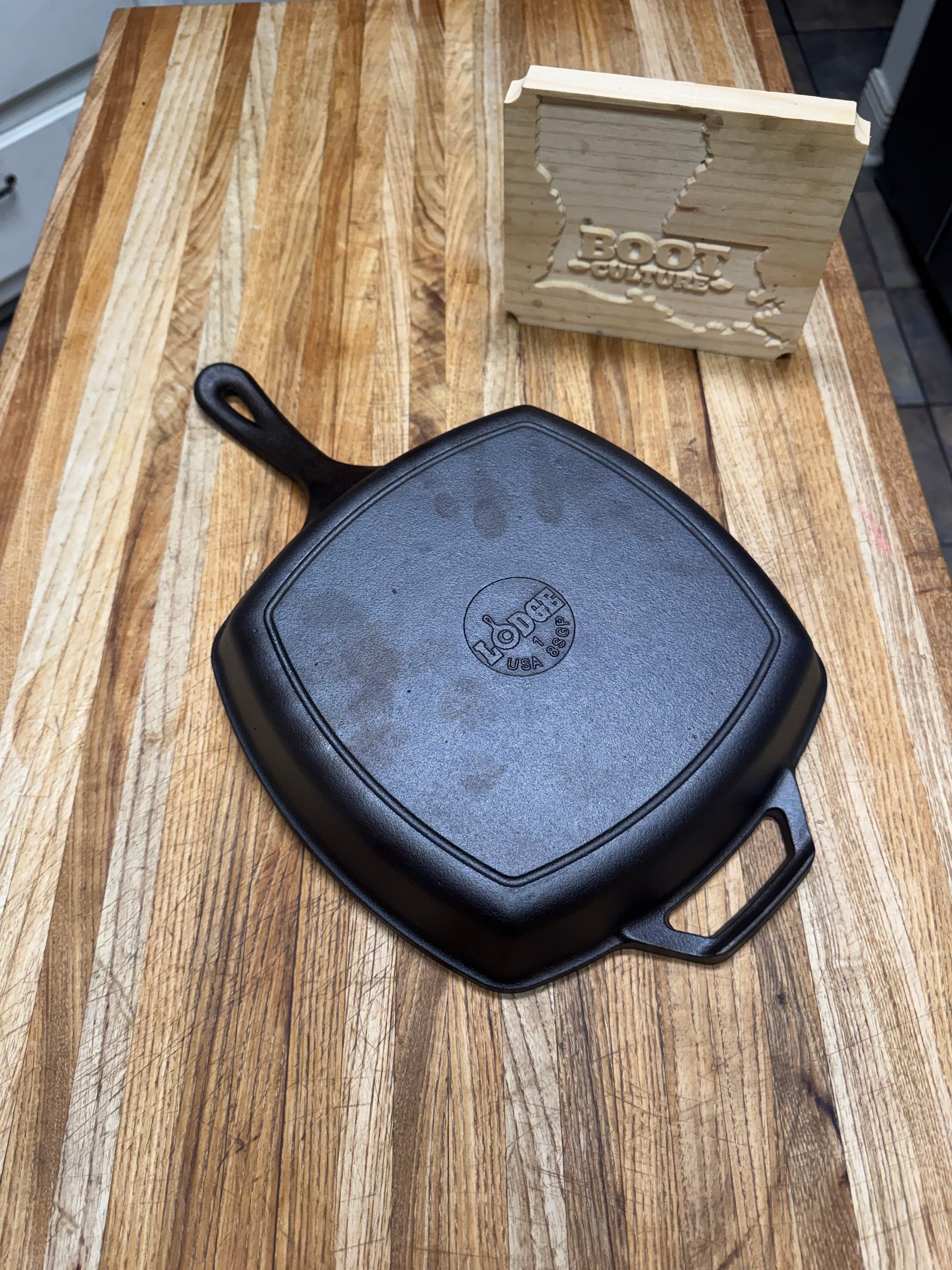 Modern Lodge 10.5" Square Cast Iron Grill Pan (SOLD) product image (1)