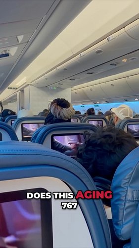Join me as I travel from @flylaxairport to the Hawaiian island of Maui in Economy Class aboard @delta’s Boeing 767-300.

The ...