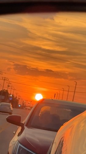 sunsets in the grocery store parking lot be like #lionking