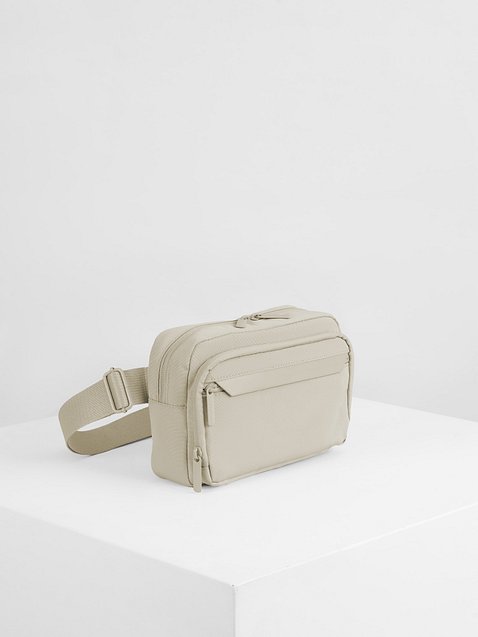 Photo showing Urban Crossbody Bag