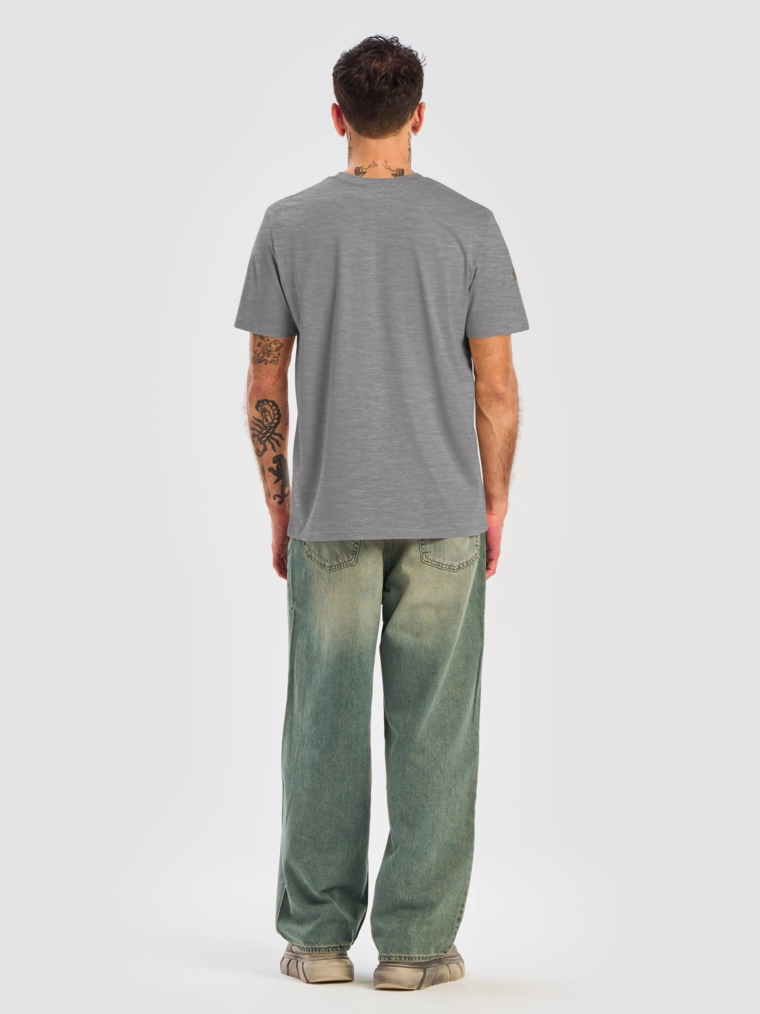The Gatekeeper’s Key – Heather Grey Sigil Edition (Front + Right Shoulder Print) product image (8)