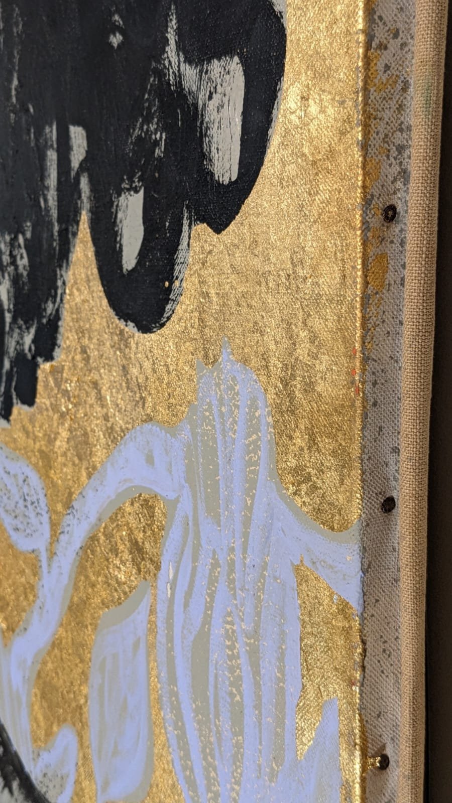 Nude model with flowers on gold leaf product image (5)