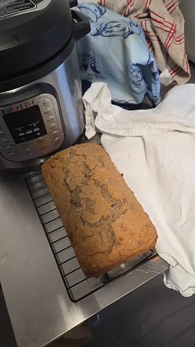 #fypage✨ #bananabread #atwork #hellyeah #viralvideos