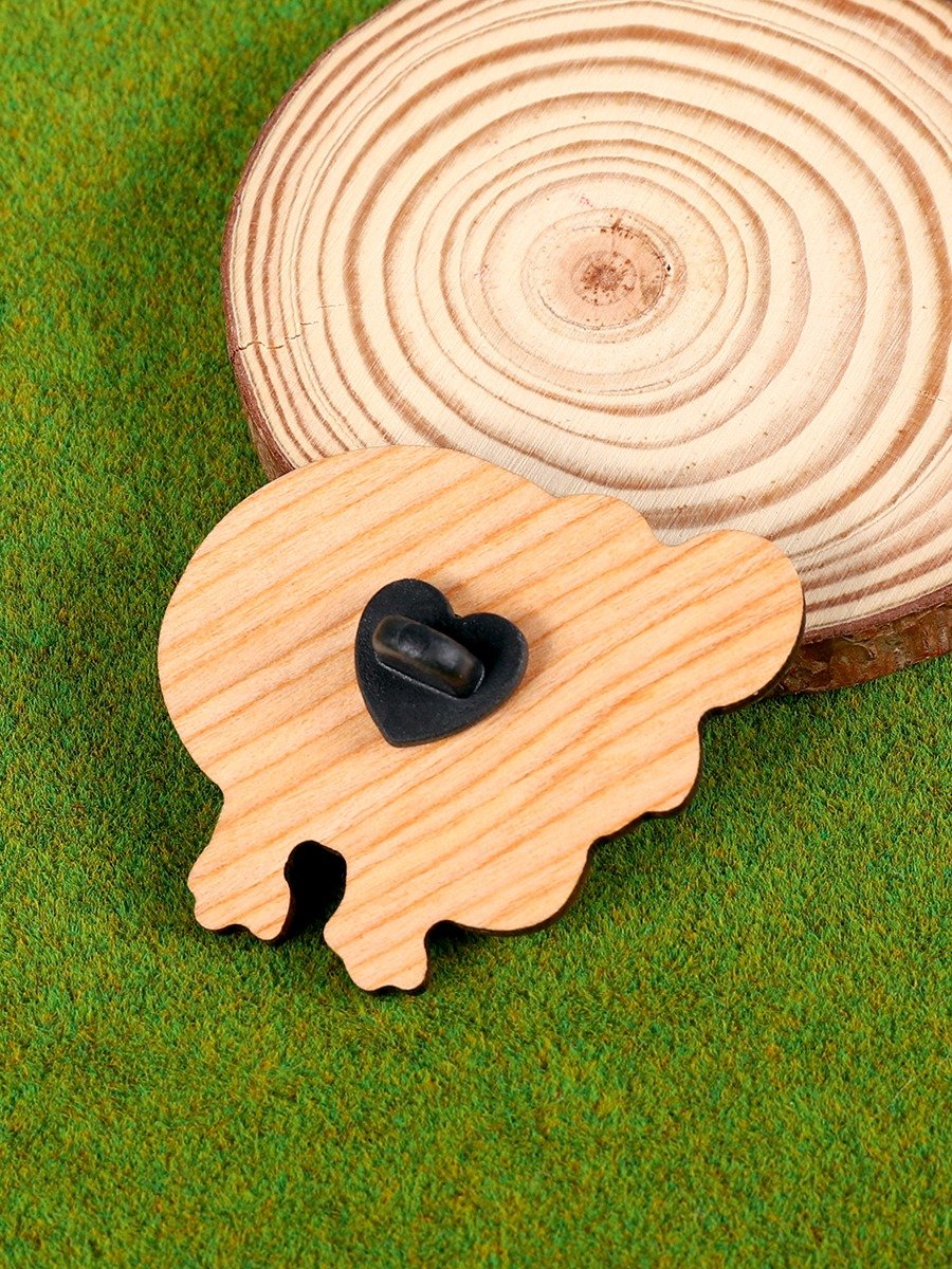 chrisWOW Pin product image (4)