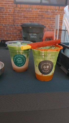 This matcha I got from @littlefootmatcha was SO GOOD, I wasn’t even mad that I spilled half of it in my car. 

I got the mang...