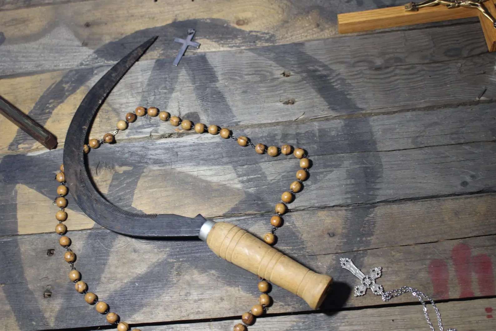 Artifact No.24 - Creepy Sickle product image (1)