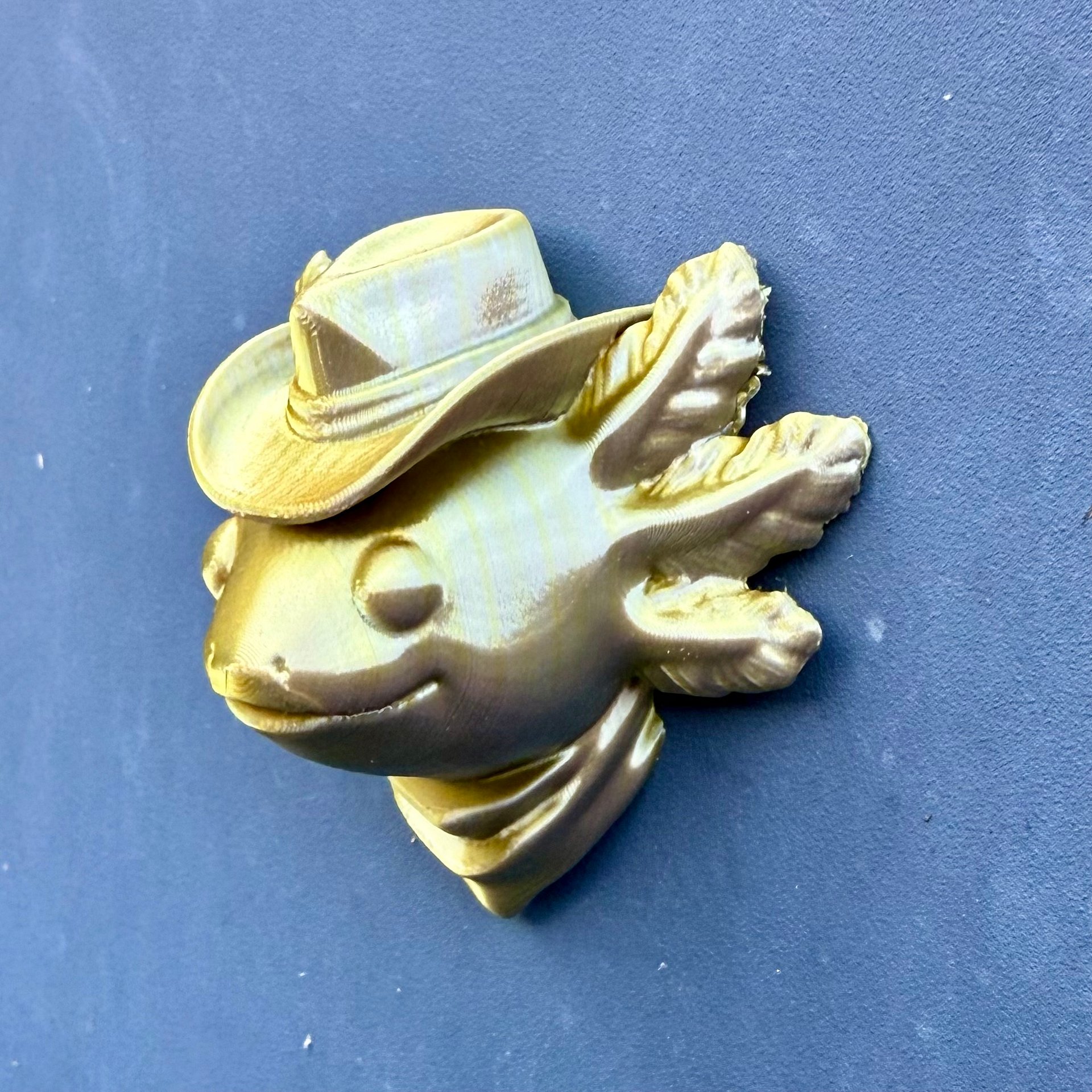 Axolotl Magnet (Gold & Silver) product image (3)