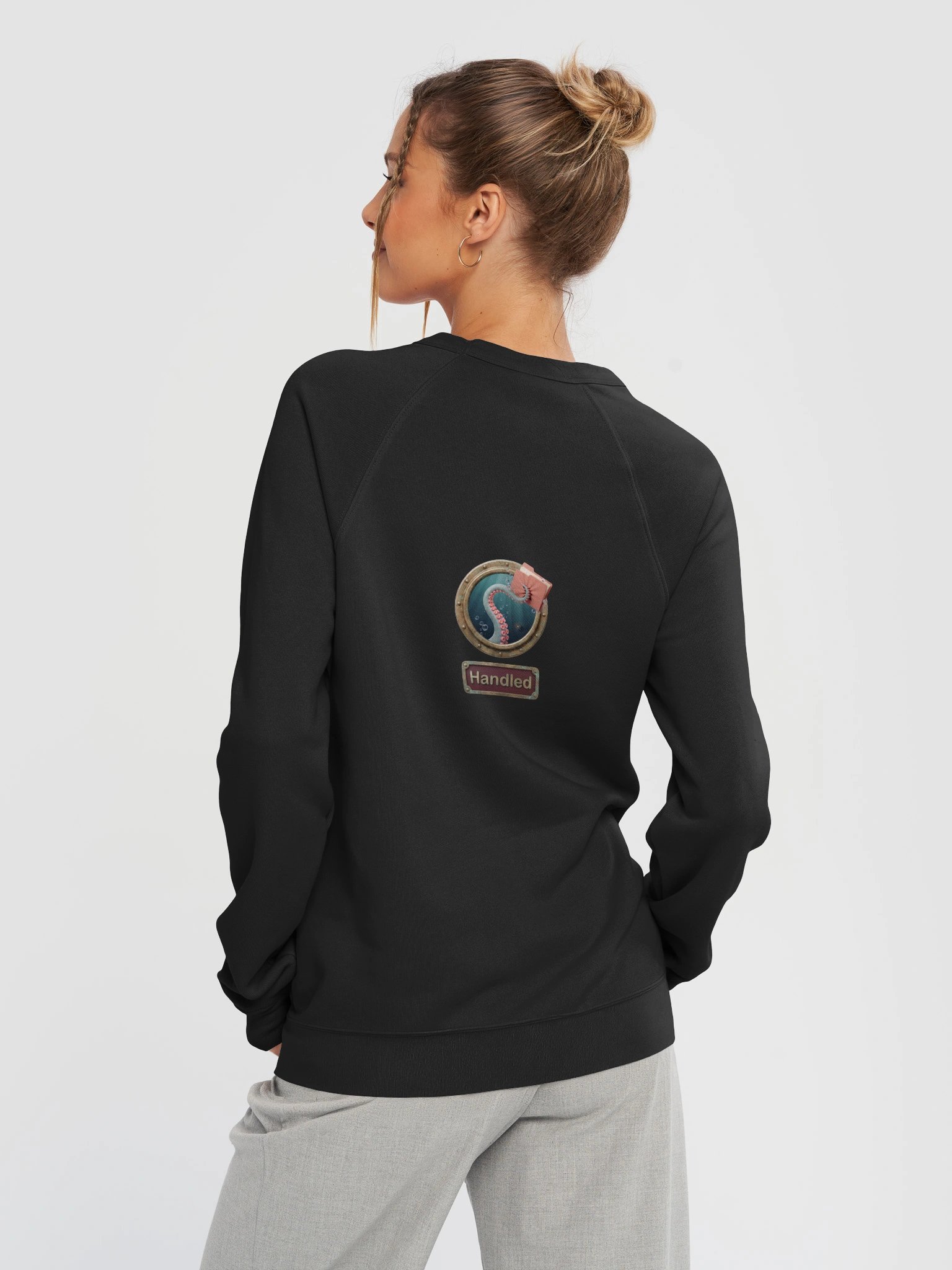 Anglerfish raglan sweatshirt product image (6)