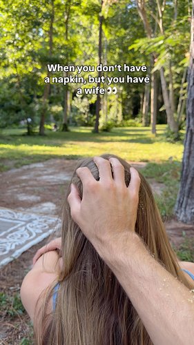 EVERYONE was cheating with this trend so I kinda owed the internet to do it right! Right? 😂😅👀

#whenyoudonthaveanapkin #wheny...