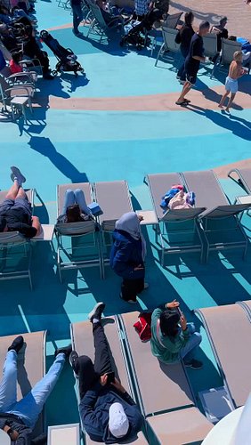 A cruise to Alaska kicks off the Summer vacation season on @norwegiancruiseline 

#solocruise #cruise #travelreels #cruiseshi...