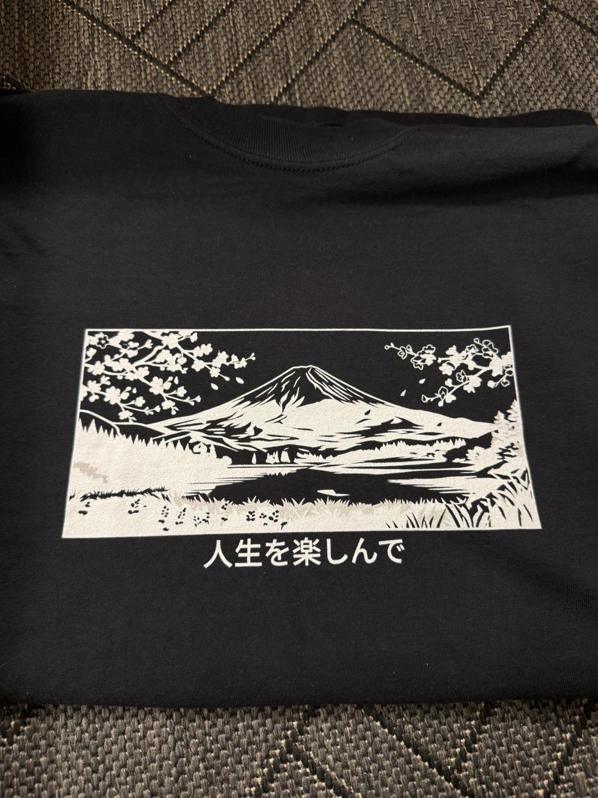 𝓝𝓲𝓰𝓱𝓽𝓓𝓻𝓮𝓪𝓶 ✕ Fuji 富士山 "Stencil White" T-SHIRT - 𝓟𝓻𝓮𝓶𝓲𝓾𝓶 product image (2)