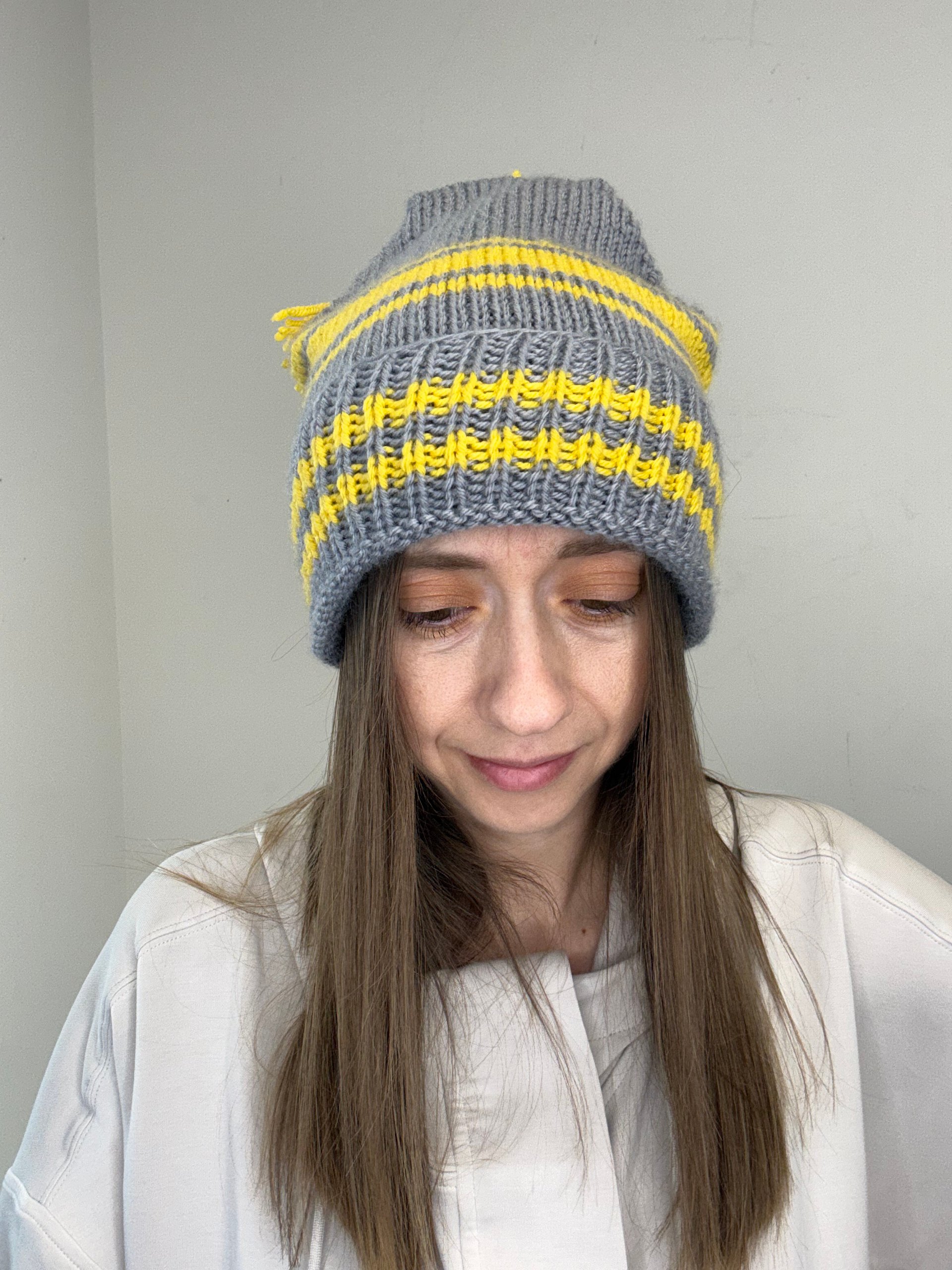 Golden Striped Knit Beanie Pattern product image (5)