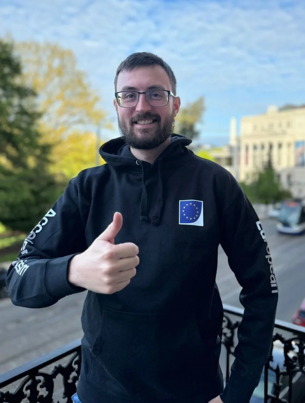 eu/acc official hoodie - 65% soft cotton product image (12)