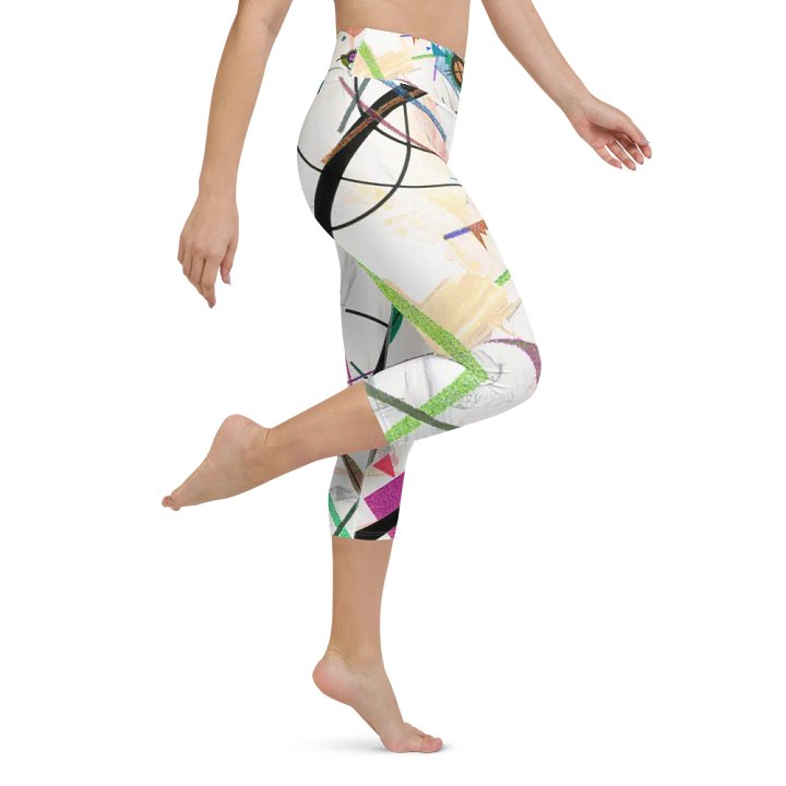 Abstract Lithographic Pattern Design Yoga Capri Legging - V2 product image (2)