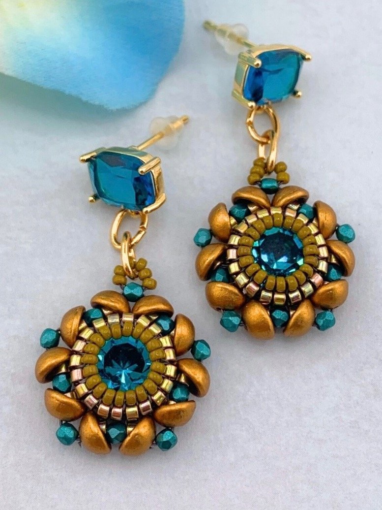Lakeside Tea Beaded Crystal Earrings - Teal product image (1)
