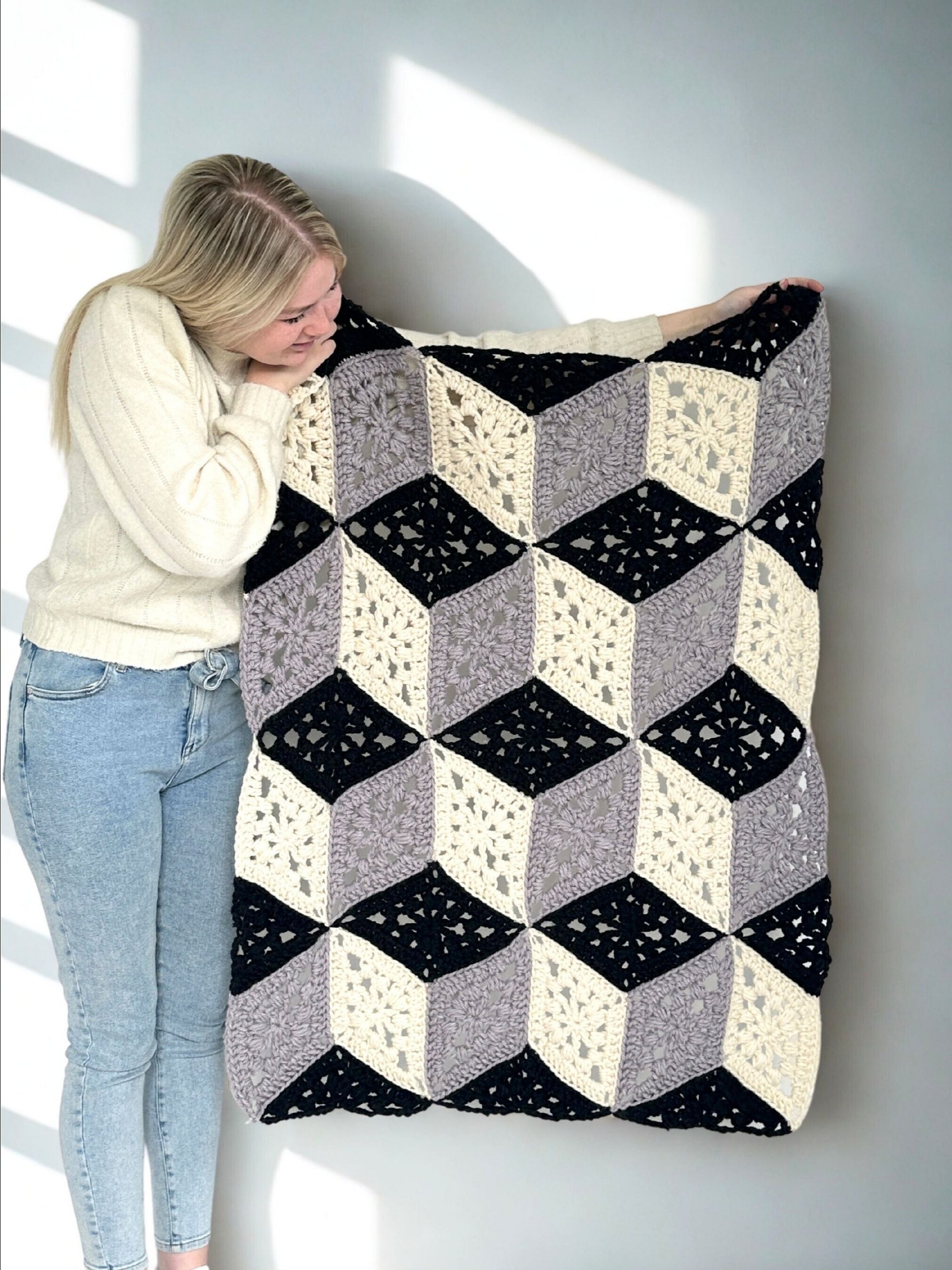 3D Cube Throw product image (4)