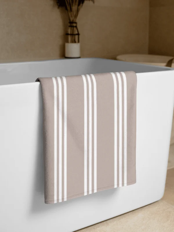 CLASSIC BEIGE WHITE STRIPES TOWEL - Streifen Handtuch Beige Weiss product image (1)