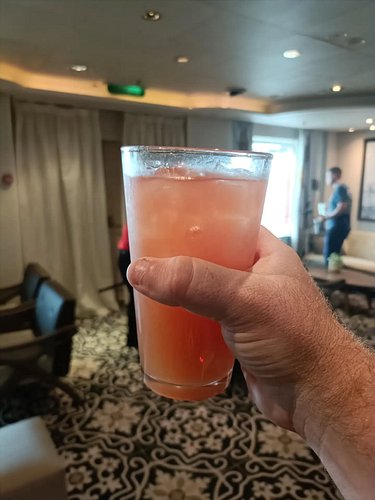Day 1 of the cruise, time for the first of many drinks 🍻